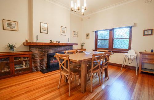 Caulfield North House | Elegant Caulfield North Family Home