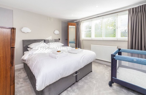 Battersea House | Elegant Central 4 Storey 5 BDR flat