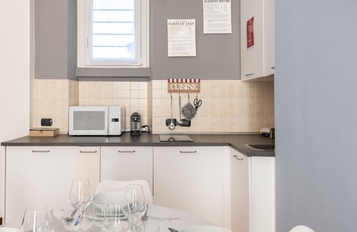 Navigli Apartment | Elegant Deluxe Apartment in Navigli Area