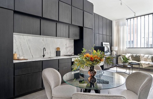 Surry Hills Apartment | Elegant Designer Apartment - Managed by 'Apartment Hotel' Group.
