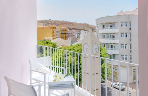 Los Llanos Apartment | Elegant Suite in an unbeatable location