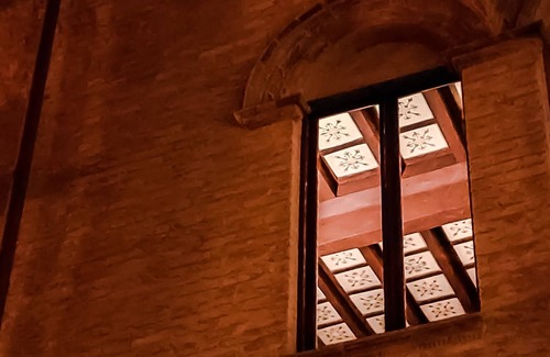 Ferrara Apartment | Elegant Ferrara Hideaway: A Renaissance-Inspired Sanctuary in the Oldest Quarter