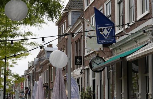 Vianen Apartment | Elegant heritage residence near Utrecht