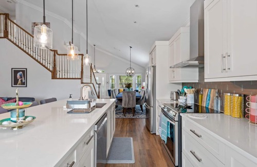 Naples House | Elegant Home, Golf Club, Heated Pool, Near Beach