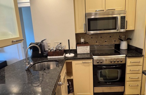 Beacon Hill Condo | Elegant Mid-Century Modern Condo — Fully Furnished Luxury in the Heart of Boston