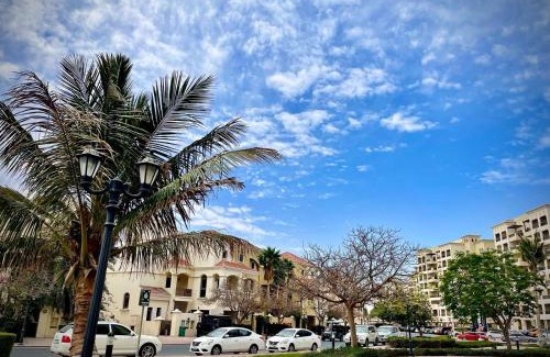 Al Hamra Village Apartment | Elegant One-bedroom apartment in Al Hamrah village