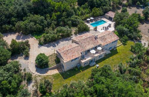 Bonnieux Villa | Elegant Provenal Villa in Bonnieux with Garden Private Pool - La Bcasse