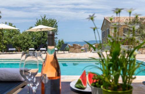 Bonnieux Villa | Elegant Provenal Villa in Bonnieux with Garden Private Pool - La Bcasse