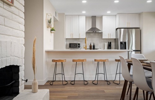 Shea North Estates House | Elegant! Scottsdale Vacation home - Pool w/ Outdoor Games!