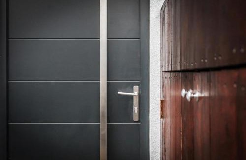 Southfields Apartment | Elegant & Spacious House 3BR 3BA Balcony Patio