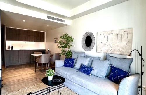 Misericordia Apartment | Elegant Studio Santos, Lisbon
