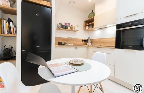 Minimes - Barriere de Paris Apartment | Elegant urban apartment with parking: explore the city on foot!