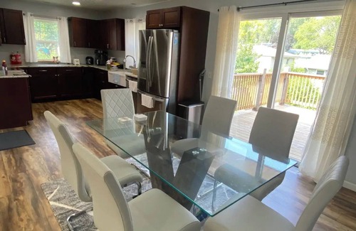 South Central Omaha House | Elegant π
