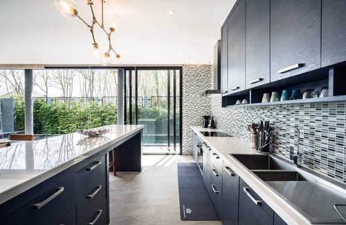 Choeng Thale House | Elegant Villa with Private Pool