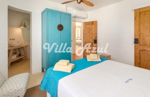 Quarteira Villa | Elegant villa with private pool in Quarteira