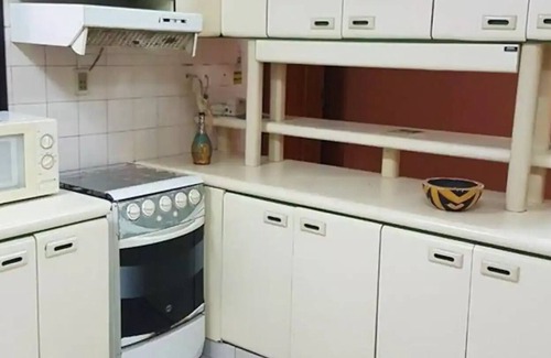 Asuncion Apartment | Elegante e Movimentada.familias-relax-home Working