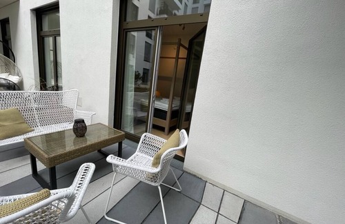 Friedrichshain-Kreuzberg Apartment | elegnat 1,5 Room Apartment with beautiful terrace at East Side Gallery