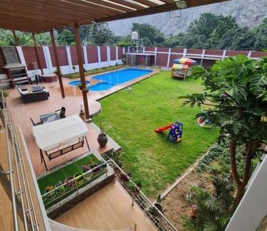 Laredo House | Elena House