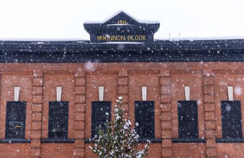 Revelstoke Hotel | Eleven Revelstoke Lodge