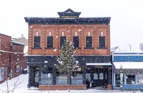 Revelstoke Hotel | Eleven Revelstoke Lodge