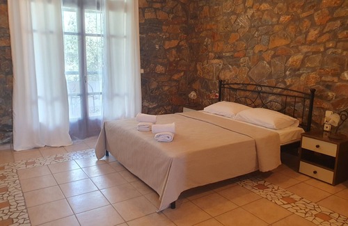 Plomari Hotel | Elia Village by Irida Iris Group