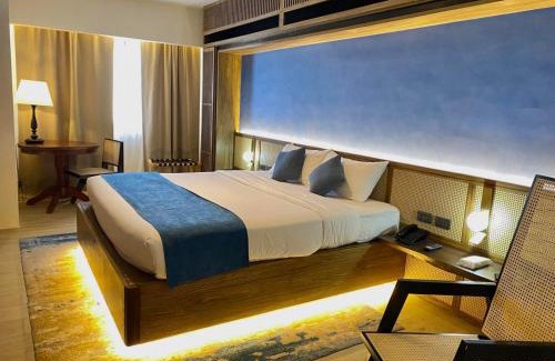 Dasmarinas Hotel | Elijah Hotel