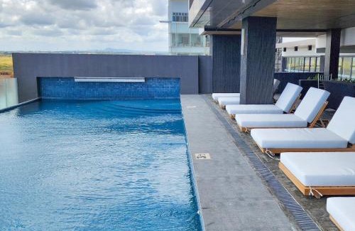 Dasmarinas Hotel | Elijah Hotel