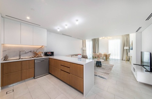 Dubai Marina Apartment | Elite 2BR at La Vie with sea view