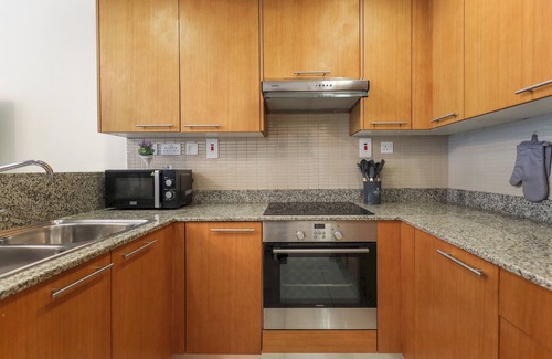 Downtown Dubai Apartment | Elite LUX Holiday Homes - Modern Elegance Studio in Business Bay, Dubai
