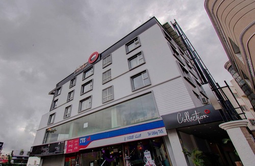 Ulsoor House | Elite Stays at Ulsoor Near Halasuru Metro Station