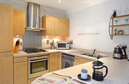 Summertown House | Elizabeth Jennings Way