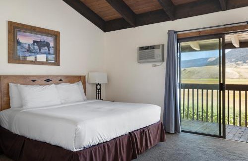 Jackson Hole Hotel | Elk Refuge Inn