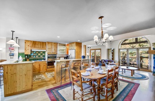 Four O'Clock House | Elk Ridge Escape townhouse