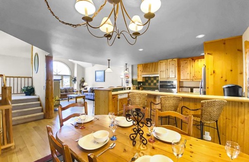 Four O'Clock House | Elk Ridge Escape townhouse