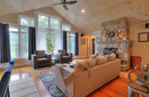 Rangeley House | Elkhorn is a 4 season rental on Beaver Mountain Lake