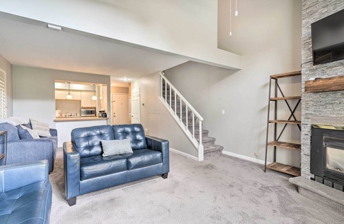 Ellicottville Apartment | Ellicottville Townhome ~ Half Mi to Slopes!