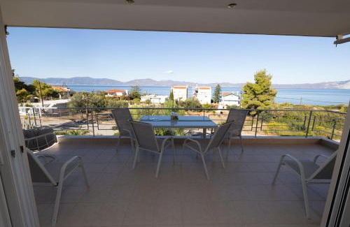 Theologos Apartment | Ellie's house Theologos