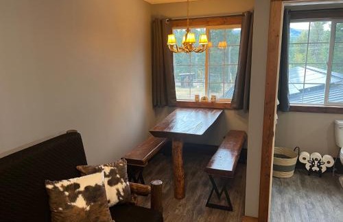 Barriere House | Ellison Funny Farm