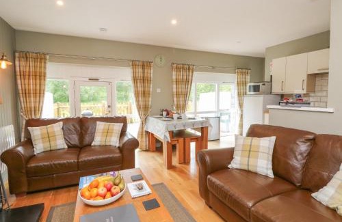 Newtonmore House | Elm