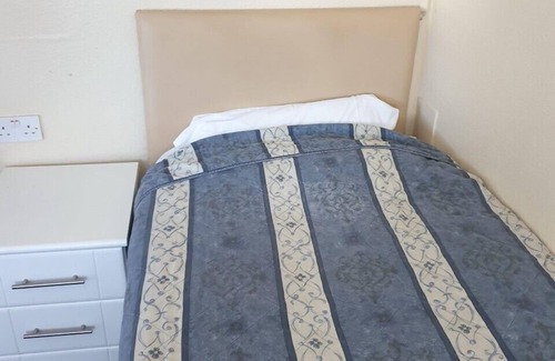 Earley Hotel | Elmhurst Hotel