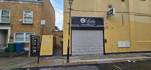 Walworth House | Elohim Double Room