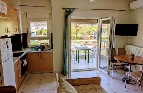 Thessaloniki Apartment | Elpidas houses #2 Private parking