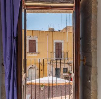 Ortigia House | Elsa d'Ortigia - I TRE ARCHI