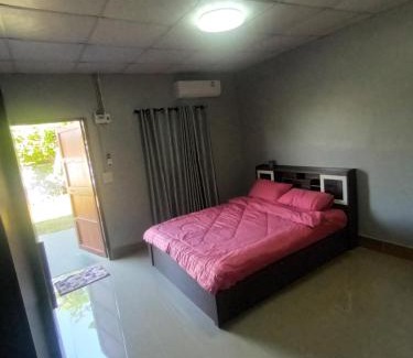 Rayong House | Elsewhere bar and resort Grants Place Rayong