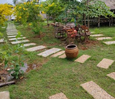 Rayong House | Elsewhere bar and resort Grants Place Rayong