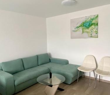 Bucharest Apartment | ELY GLOW DECEBAL Piata Alba Iulia