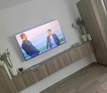Bucharest Apartment | ELY GLOW DECEBAL Piata Alba Iulia