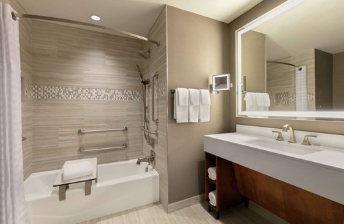 Berkeley Heights Hotel | Embassy Suites by Hilton Berkeley Heights