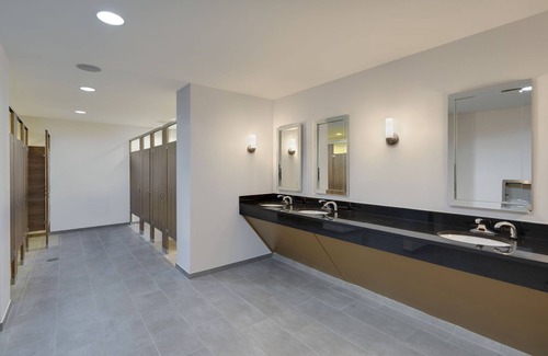 Troy Hotel | Embassy Suites by Hilton Detroit Troy Auburn Hills