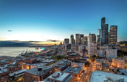 Downtown Seattle Hotel | Embassy Suites By Hilton Seattle Downtown Pioneer Square